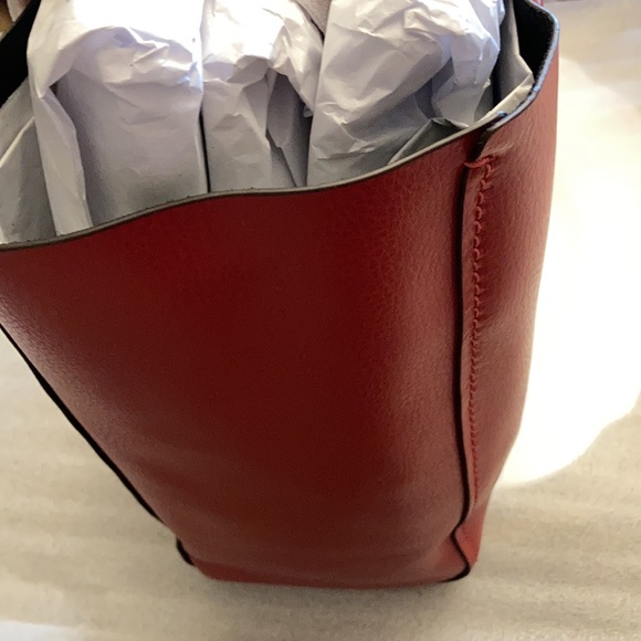 Coach Derby Tote - Picture 7 of 14